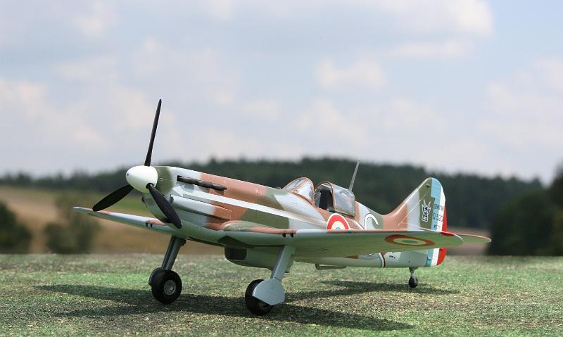 D-520 Tamiya 1-48 Hellinger Othmar 01.JPG